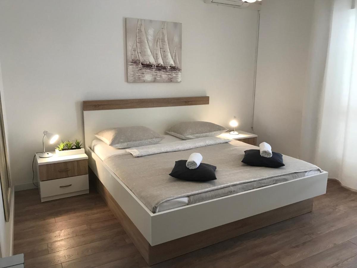 Apartment & Rooms Riva 보디체 외부 사진