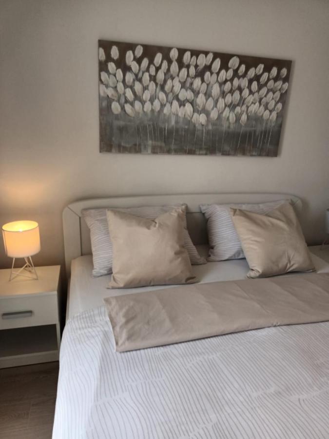 Apartment & Rooms Riva 보디체 외부 사진
