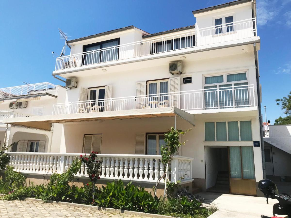 Apartment & Rooms Riva 보디체 외부 사진