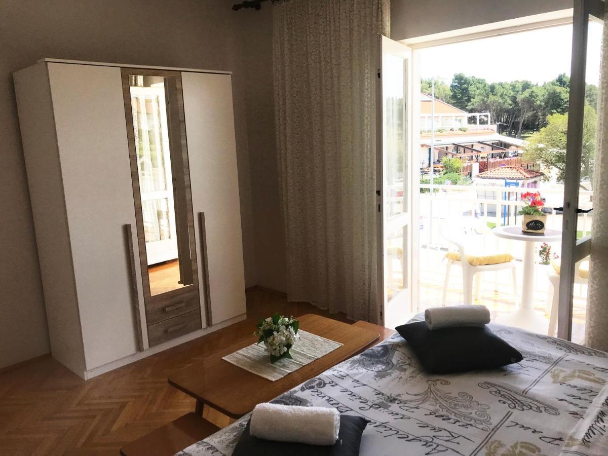 Apartment & Rooms Riva 보디체 외부 사진